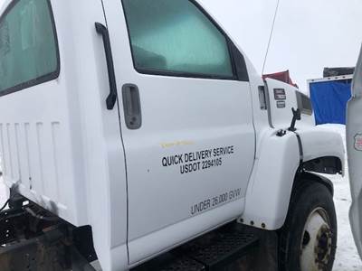 GMC C7500 Right Fender Extension