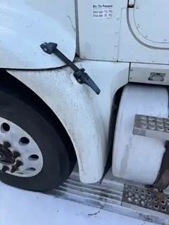 International 9400i Left Fender Extension