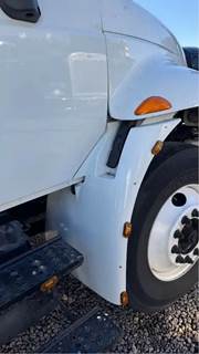 International DuraStar 4300 Fender Extension