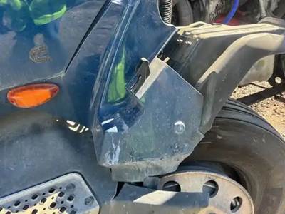 International LT625 Right Fender Extension