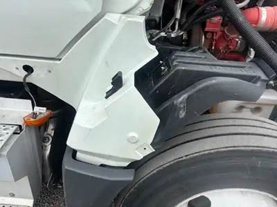 International LT625 Right Fender Extension