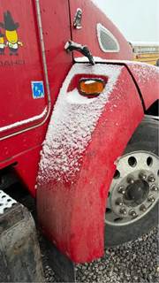 Kenworth T300 Right Fender Extension