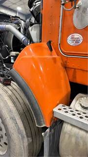 Kenworth T400 Left Fender Extension
