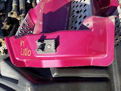 Kenworth T660 Left Fender Extension