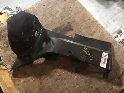 Kenworth T680 Left Fender Extension