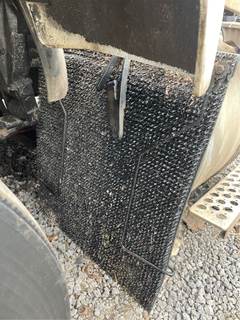 Kenworth T800 Left Fender Extension