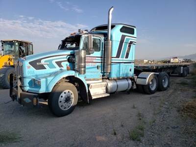 Kenworth T800 Left Fender Extension