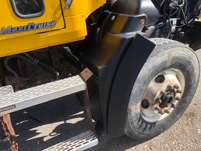 Mack C713 Right Fender Extension