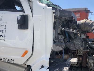 Peterbilt 579 Right Fender Extension