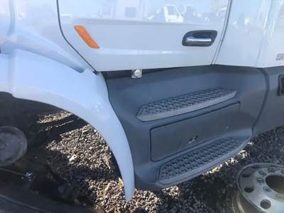 Peterbilt 579 Left Fender Extension