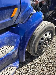 Peterbilt 579 Right Fender Extension