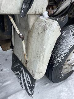 Volvo / WhiteGMC Autocar ACL64 Right Fender Extension for a 1992 White AUTOCAR ACL64