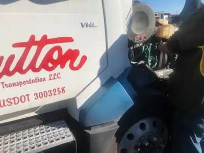 Volvo VNL Right Fender Extension