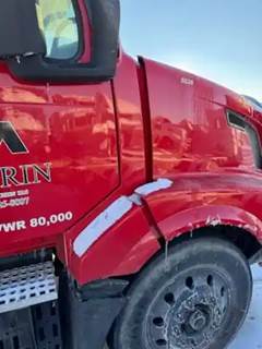 Volvo VNL Right Fender Extension