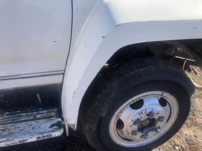 Ford F-600 Right Fender for a 1983 Ford F600