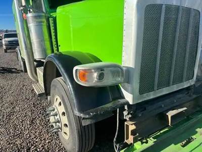 Peterbilt 389 Right Fender