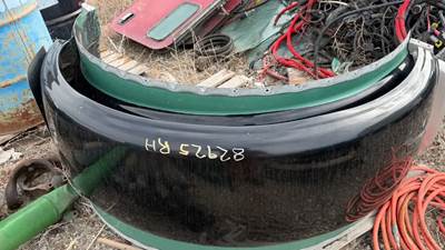 Peterbilt 389 Right Fender