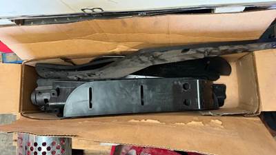 Minimizer Plastic Fender Bracket Kit