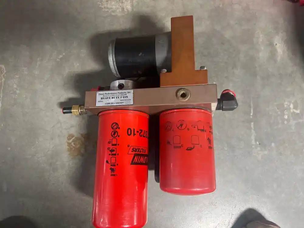 Caterpillar C15 Fuel Gear Pump for a 2002 Kenworth W900 For Sale Ucon