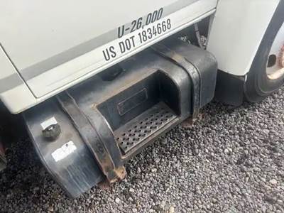 Ford F-800 Right Fuel Tank for a 1997 Ford F800
