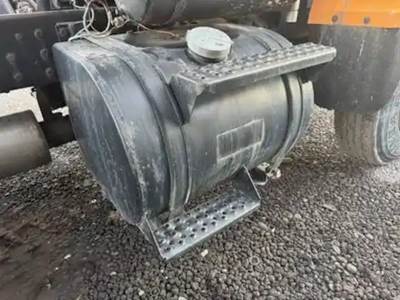 Ford LN9000 Right Fuel Tank
