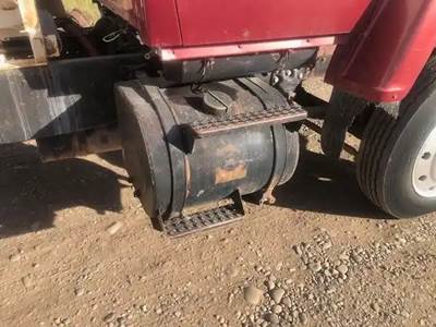 Ford LNT8000 Right Fuel Tank