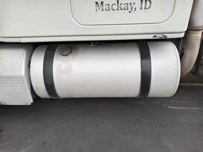 Freightliner Cascadia 125 Left Fuel Tank