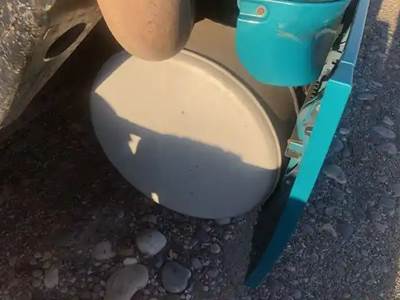 Freightliner Cascadia 125 Right Fuel Tank