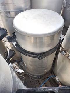 Freightliner Cascadia 125 Right Fuel Tank