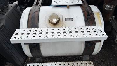 Freightliner Cascadia 125 Right Fuel Tank