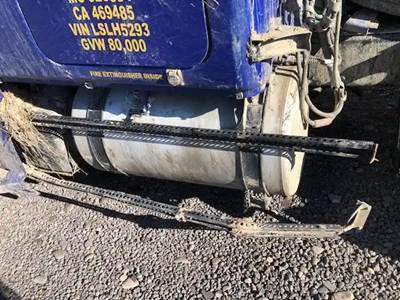 Freightliner Cascadia 126 Left Fuel Tank