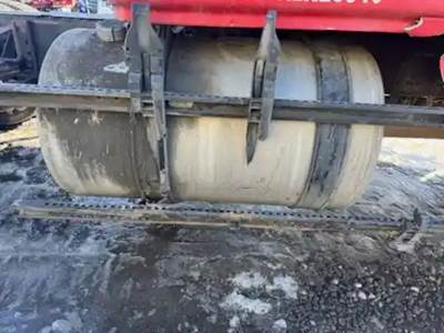 Freightliner Cascadia 126 Right Fuel Tank
