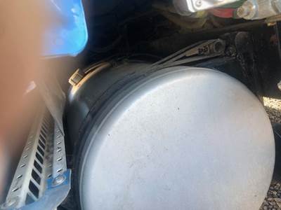 Freightliner Cascadia 132 Left Fuel Tank