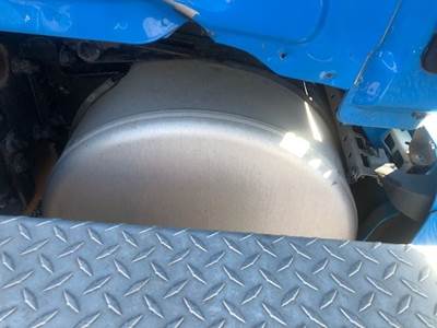 Freightliner Cascadia 132 Right Fuel Tank