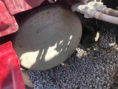 Freightliner Cascadia 132 Left Fuel Tank