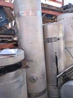 Freightliner Cascadia Right Fuel Tank