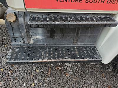 Freightliner FL70 Right Fuel Tank