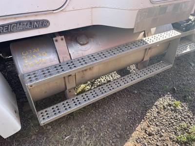 Freightliner FLD112 Left Fuel Tank