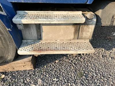 Freightliner M2 106 Left Fuel Tank