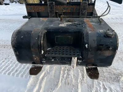 International 4900 Left Fuel Tank