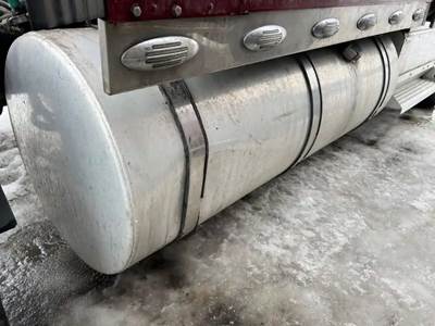 International 9900ix Right Fuel Tank