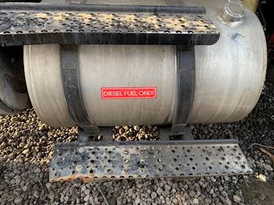 International DuraStar 4300 Left Fuel Tank