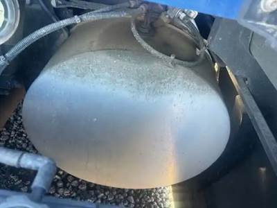 International LT625 Right Fuel Tank