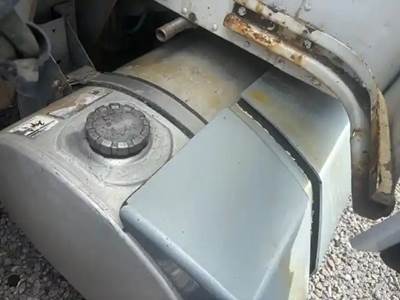Kenworth T600 Right Fuel Tank