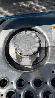 Kenworth T600 Right Fuel Tank