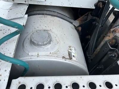 Kenworth T660 Left Fuel Tank