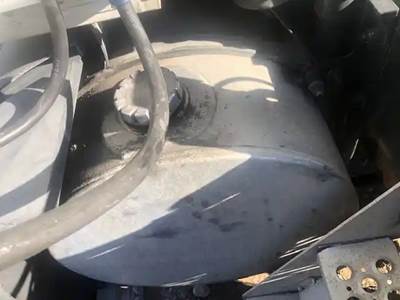 Kenworth T680 Left Fuel Tank