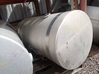 Kenworth T680 Right Fuel Tank