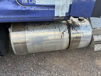 Kenworth T680 Left Fuel Tank
