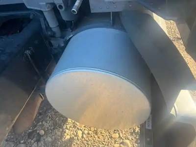 Kenworth T680 Right Fuel Tank